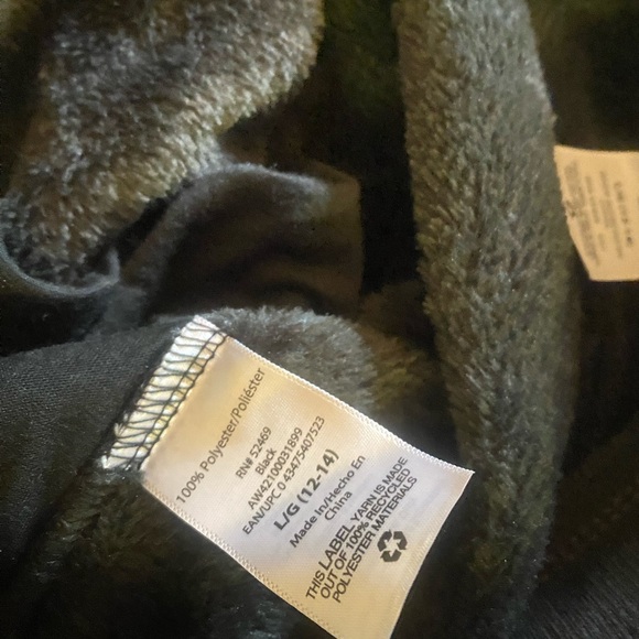 NWT Black velour lounge pants - Picture 7 of 7